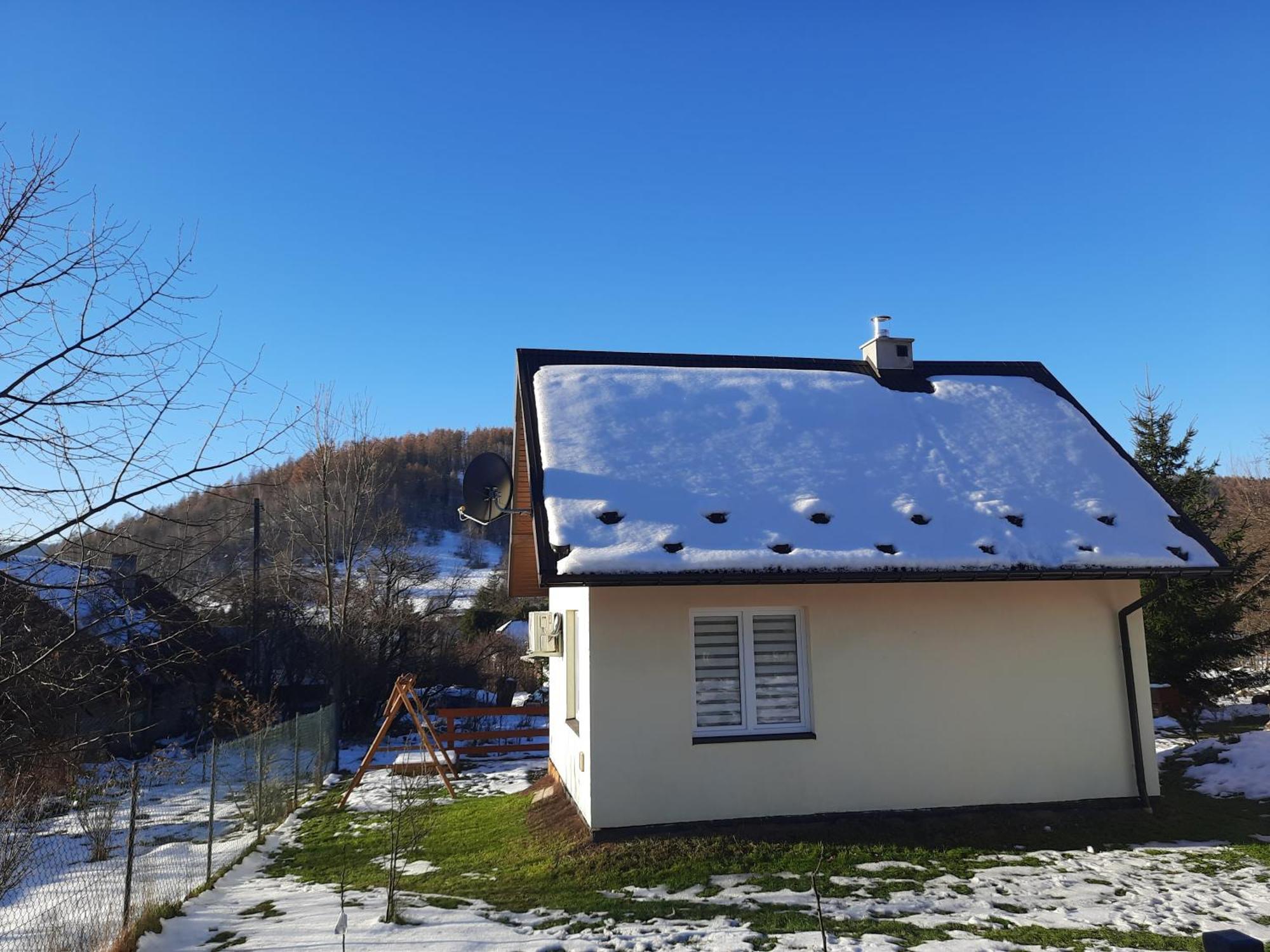 Brzoskwiniowy Domek Ustrzyki Dolne Exterior photo